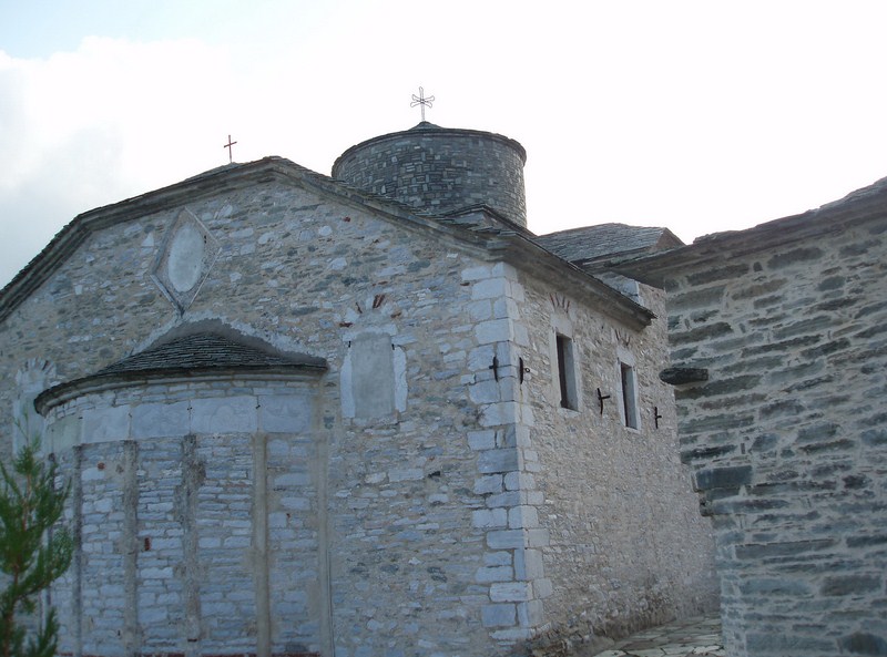 Πανηγυρίζει η Ι. Μονή Κανάλων Καρυάς