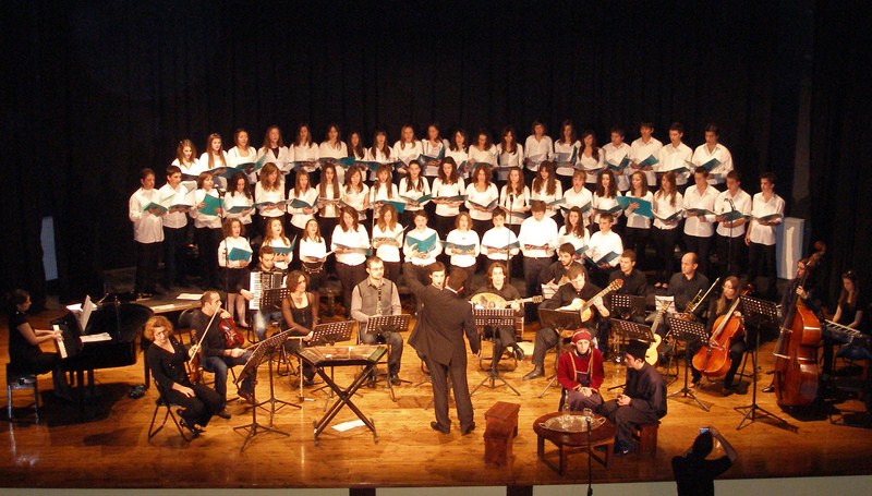 “Κάλαντα και Ύμνοι των Χριστουγέννων”