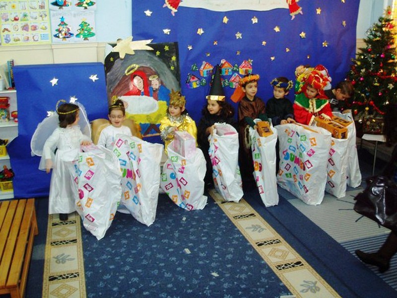 Η παιδική χορωδία Δήμου Ελασσόνας στη Δολίχη