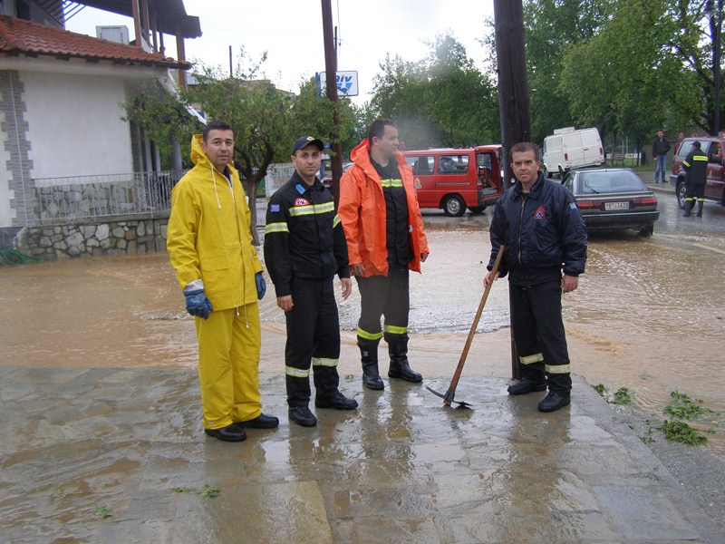 Έντονη χαλαζόπτωση στη Δολίχη