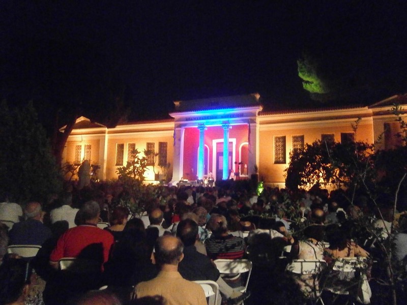 Συγκλονιστική η Πανσέληνος στο Μουσείο του Βόλου