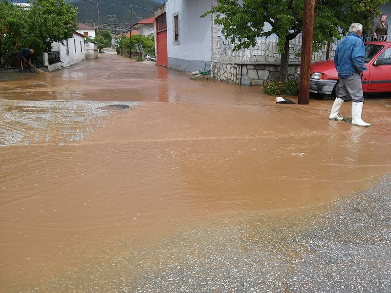 Κατέστρεψε καλλιέργειες δυνατή χαλαζόπτωση στη Δολίχη