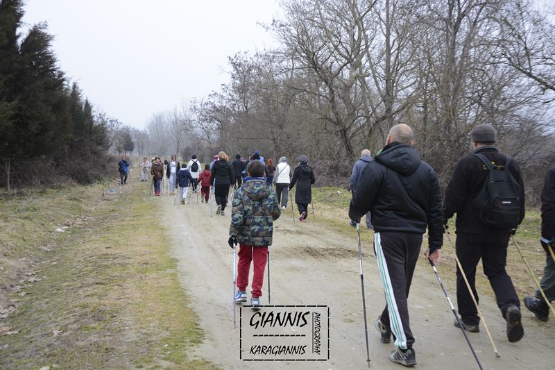 Nordic Walking: Η Ελασσόνα …«τα βρήκε με τα μπαστούνια»!