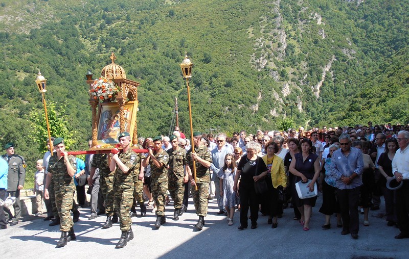 Το αδιαχώρητο από επισκέπτες στη Μονή Σπαρμού Ολύμπου!