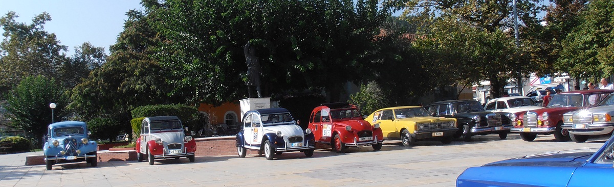 Μηχανοκίνητες… «ομορφιές» παλαιών χρόνων στην Ελασσόνα!