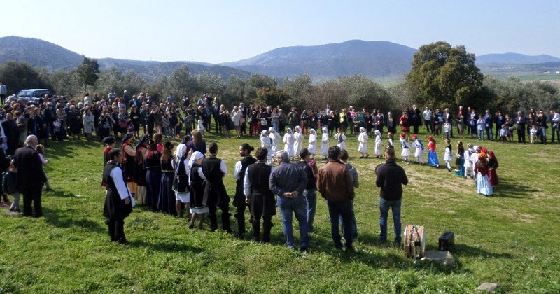 Τηρήθηκε και φέτος το έθιμο στον Άγιο Αθανάσιο στην Τσαριτσάνη