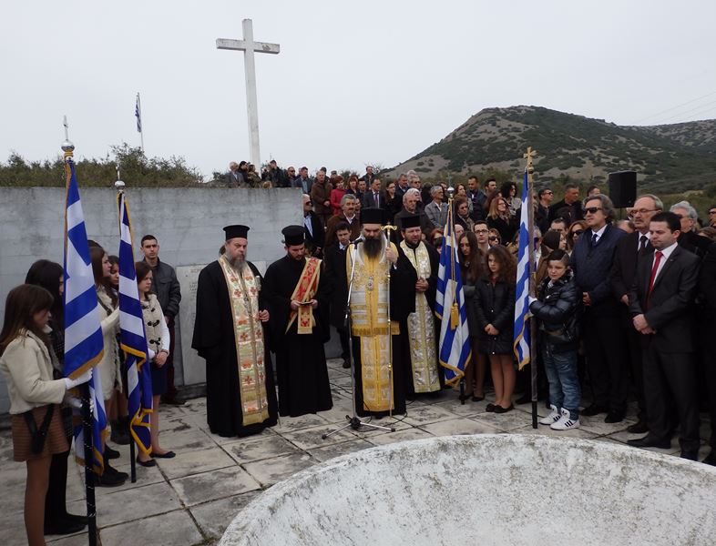 Ηχηρά μηνύματα και συγκίνηση στο μαρτυρικό «Καυκάκι»