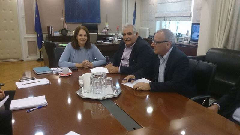 Την υφυπουργό Οικονομικών Κ. Παπανάτσιου συνάντησε ο Ν. Παπαδόπουλος
