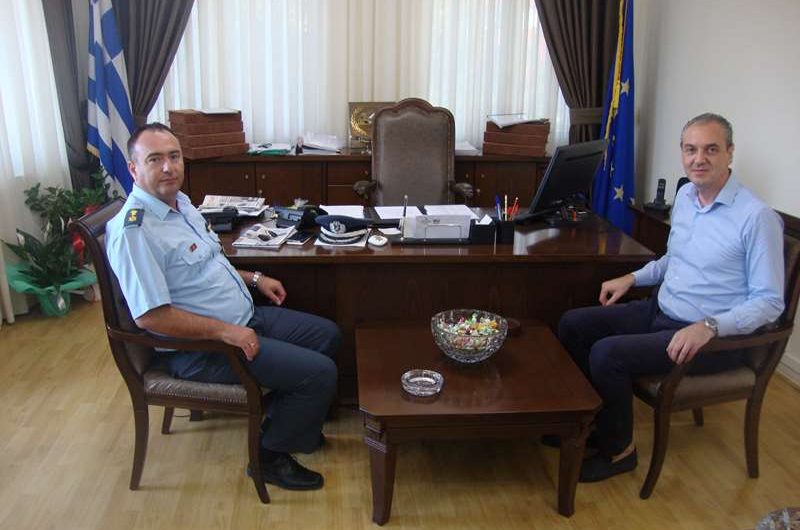 Επίσκεψη του Διοικητή του Α.Τ. Ελασσόνας στο Δήμαρχο
